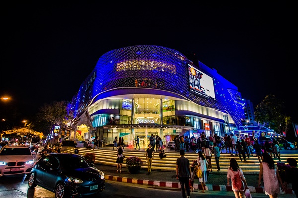 ������ҵ�޽�����չ�ֳ��������ɫ����