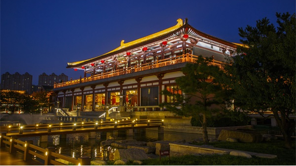 ���޽�����˸�����̸��õ����ֹ��޽���ʥ��ׯ��