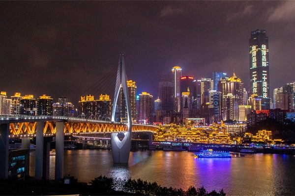 ����ҹ������˸���Ƕ��ᾰ������ɲ���