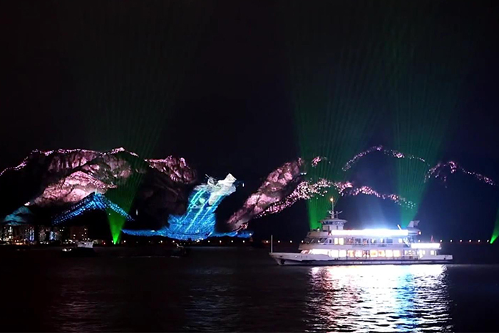 3Dɽ�����˸��