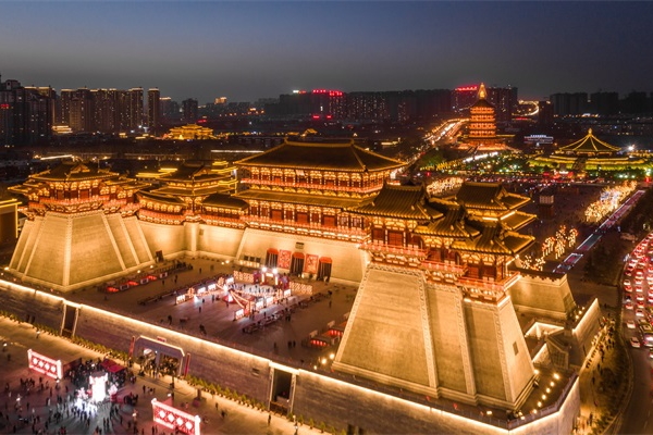 ���ξ�����������