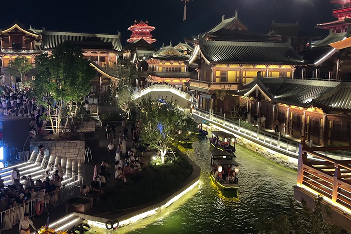 ����С�����˸������