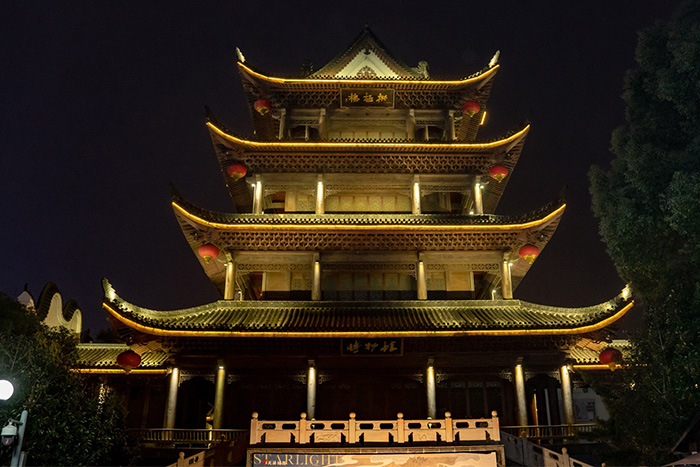 ���޽���ǽ����