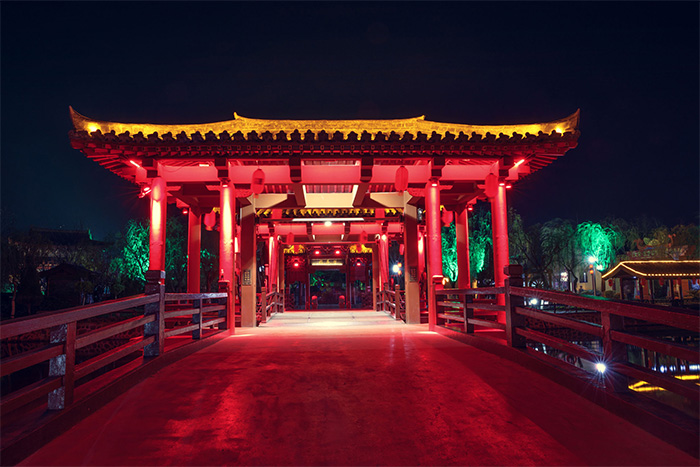 ͤ����������