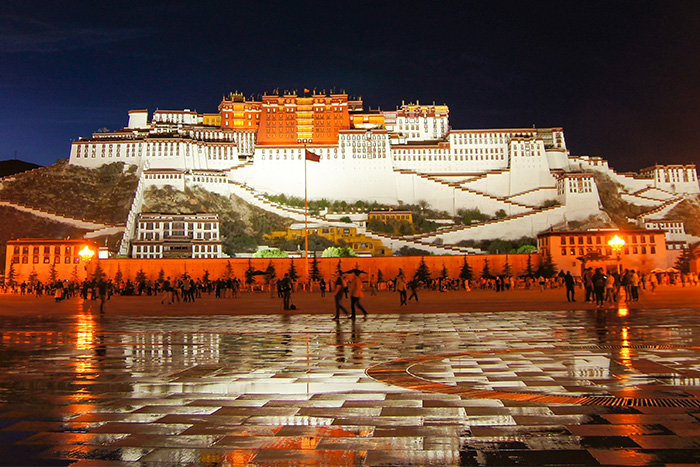 ����ҹ�ε���˸��