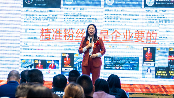 ��8ͷ���������������˾�������������������ţ�̰佱���