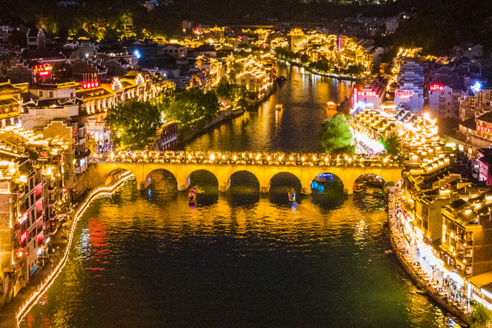 С��ҹ�ε���˸��