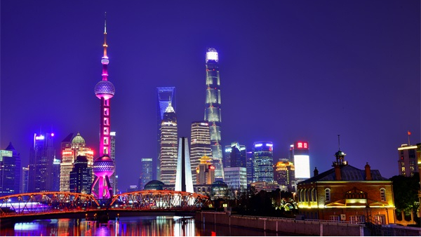 ���ᾰ����������չ�ֶ��������黳