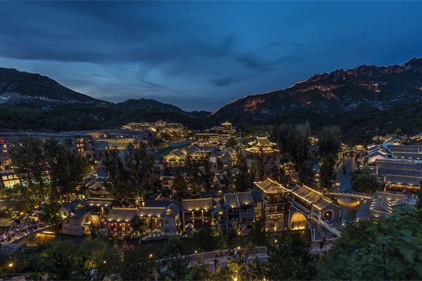 ����������Ƹ����˹���ҹ�侰��