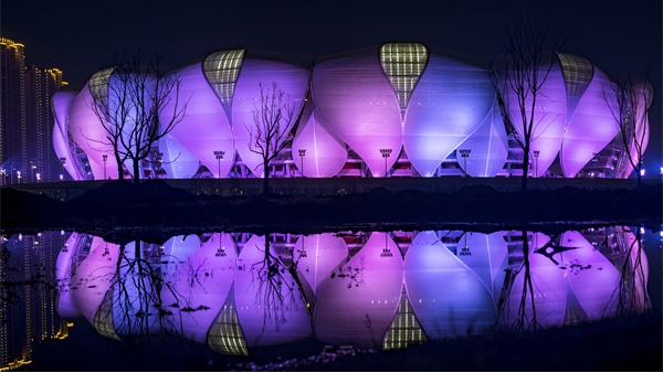 ���ṫ���ռ���������������ɫҹ�仵��