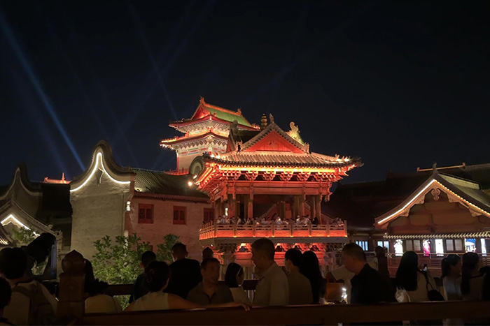 ҹ�ε���˸����˾