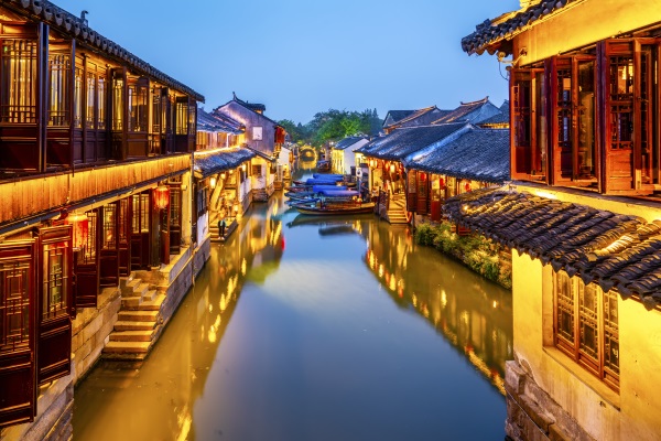 ���⾰������