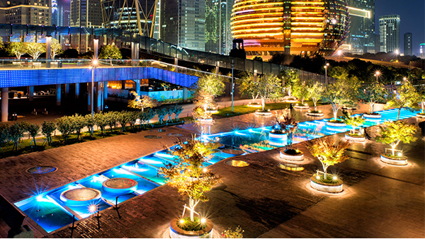 ��԰ҹ���ƹ⹤��Ӫ����߽��ĵ�ҹ������