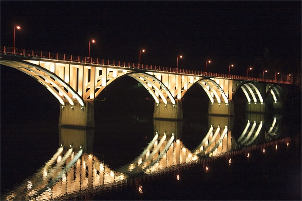 ��������ҹ������ʹ�����������