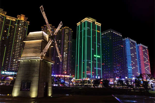 ¥��ҹ������˸��