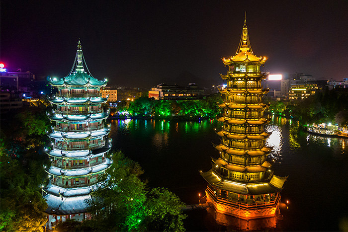 ѧ�ὲ������������Ϊ���õ���˸���ر����գ�