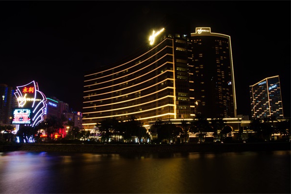 �޽�ҹ����������