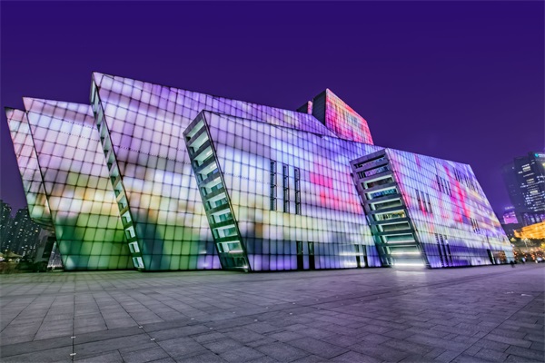 ¥����������