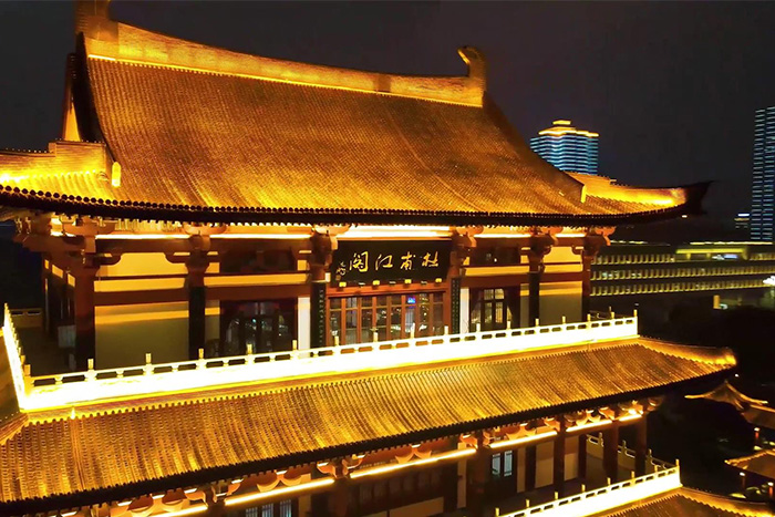 ����ҹ������˸������