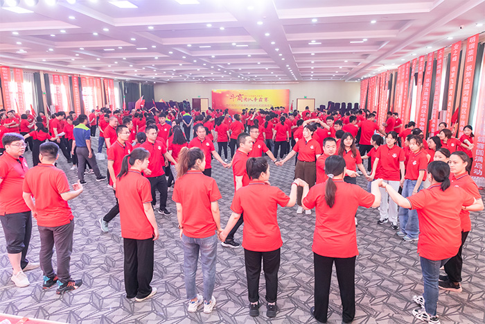 ����ţ����������������8ͷ�������������������ҵ�緶