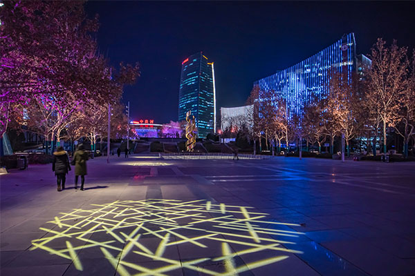 �������˸��