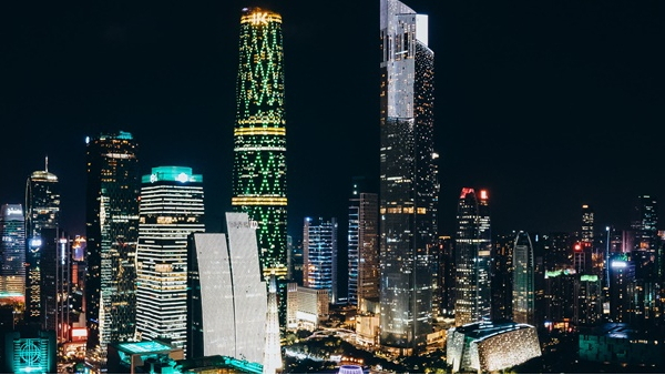 ����led���������ܹ�չ�ֶ���������뷱��