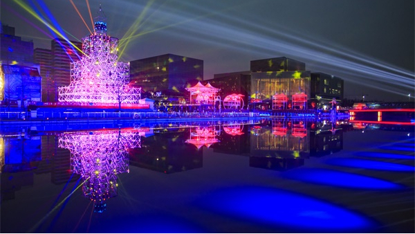 ��������8ͷ����һ����̹�˾�ļҺ�������������