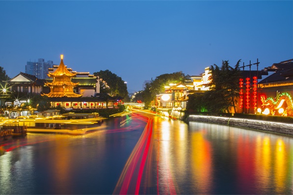 ����������������8ͷ����Ҷ����������