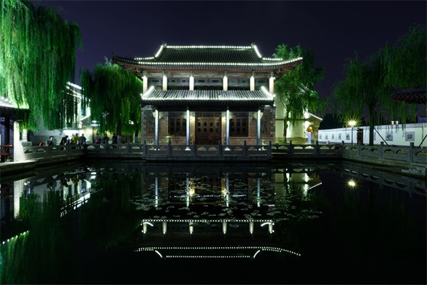 �������˸�����