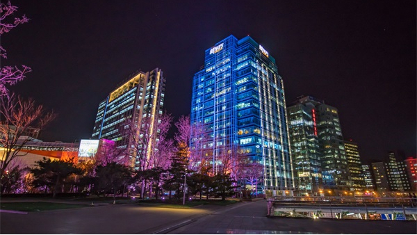 LED�ƾ���Ļǽ��������ϵ�Ļ�����ʽ