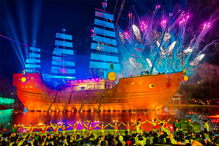 ��������ɽ������ҹ������