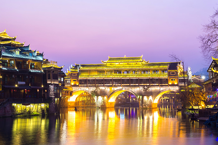 ʲô���ľ���ҹ�����������������ױ��˼���������������������������