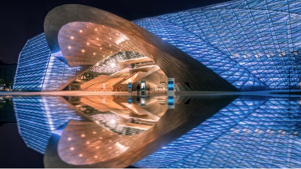 ¥������������������ѡ���ʵĵƾߣ�����������