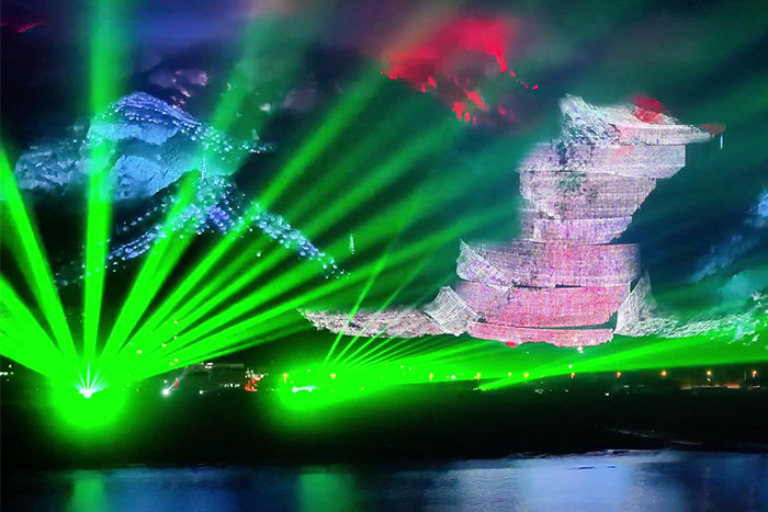 ɽ����������