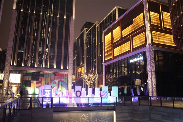 �ֵ�����˸��