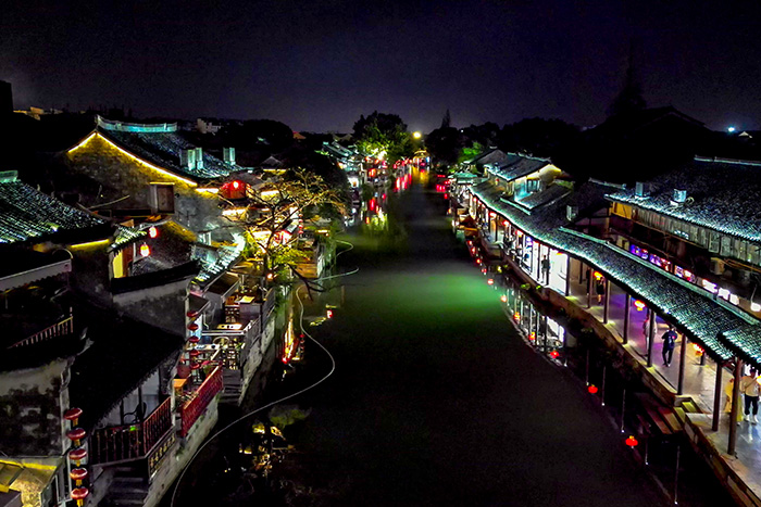 ��������˸������