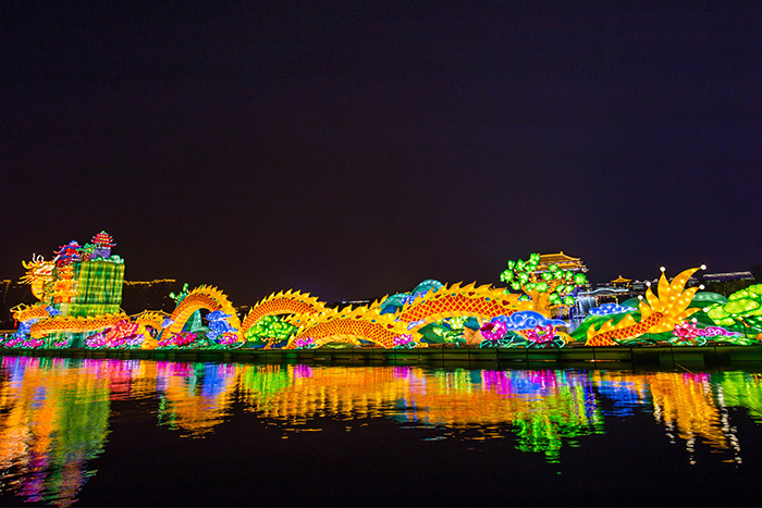 ���յ���˸��