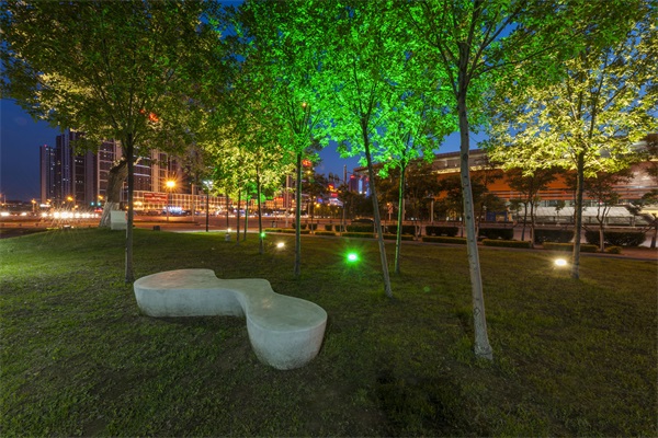 ԰����������