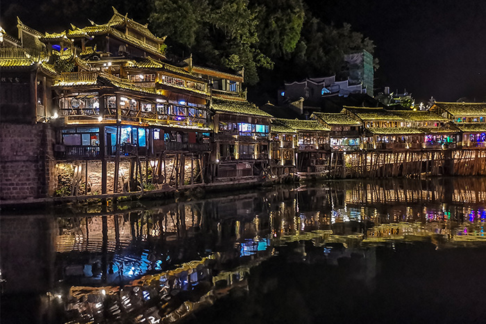 ����ҹ����������