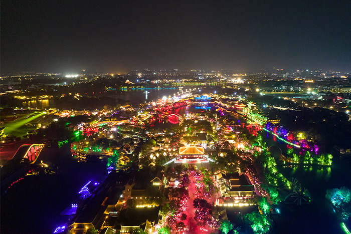 ���þ����������У����Ƚṹ����ҹ����������������Ӫ��ҹ�������飡