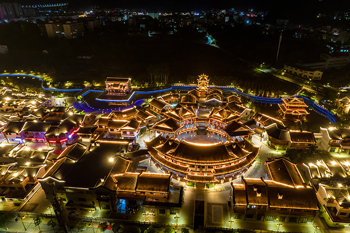 ��������˸������