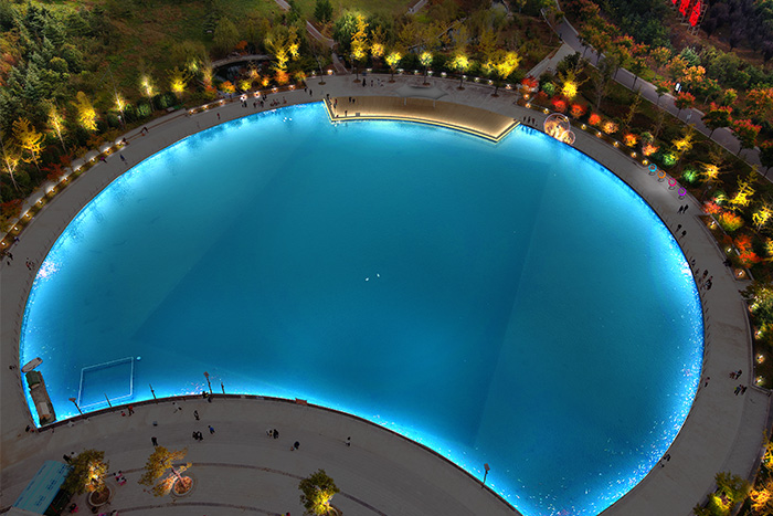 ����㳡����˸��