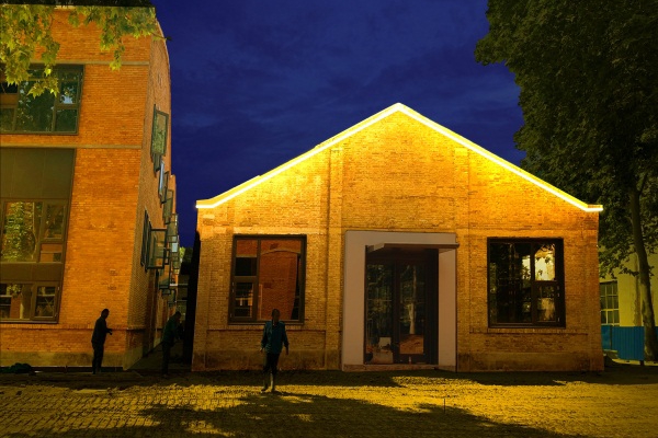 ֣ú������1985֥���¥���������̺�Ч��