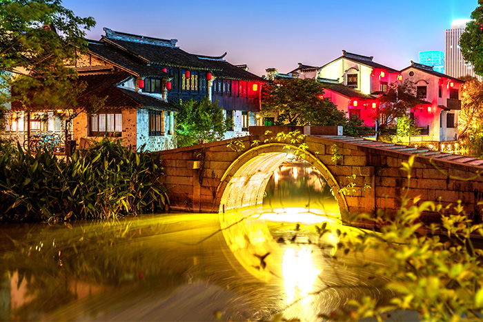 ��������˸������