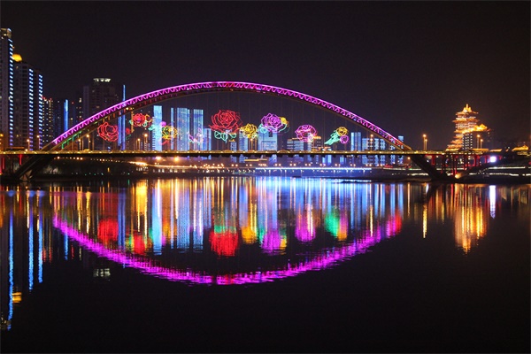 ѡ���������̹�˾Ҫ���ļ����㣿������������