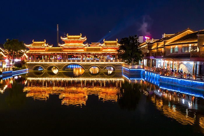 ��������˸����˾