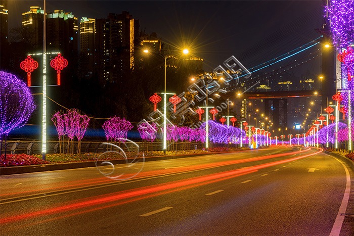 ������ľ����