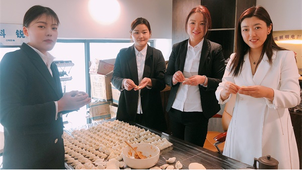 СС�����㣬����ŨŨ�����顪����8ͷ������������粿�����ӻ��