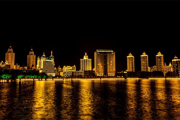 ����ҹ����������