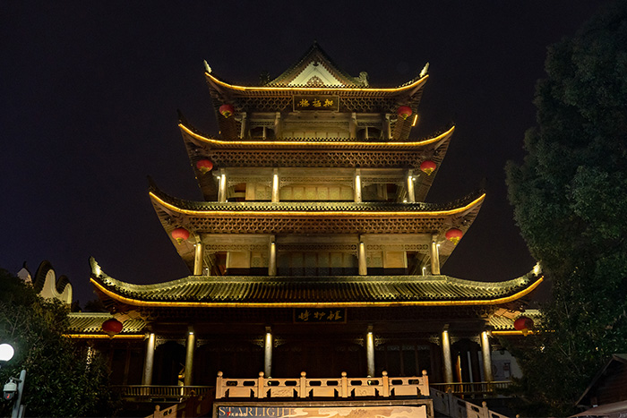 ҹĻ�µĹŽ��������������������������ط�ɫ������������������